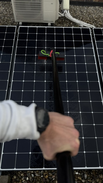 Zonnepanelen reinigen realisatie 2